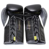 Боксерские перчатки Everlast на шнурках